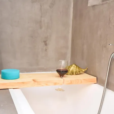 Doliva Studio John With Private Jacuzzi Daire