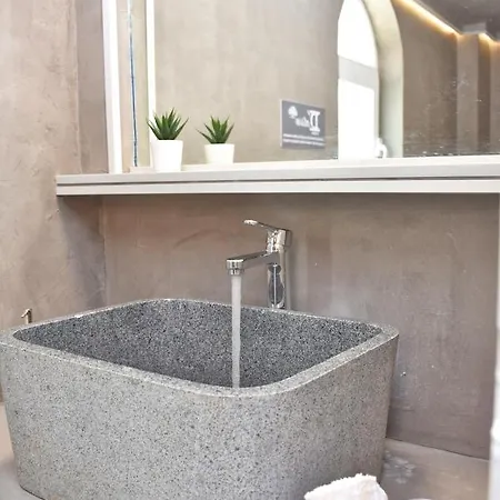 Doliva Studio John With Private Jacuzzi *