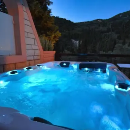 Doliva Studio John With Private Jacuzzi *