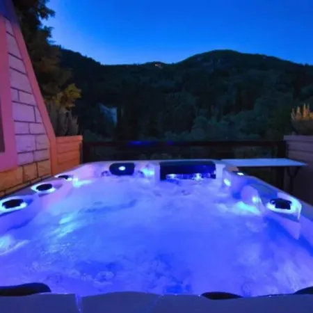 Doliva Studio John With Private Jacuzzi *