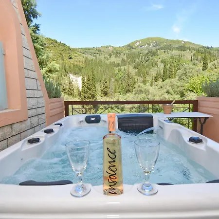 Doliva Studio John With Private Jacuzzi * Agios Gordios (Corfu)